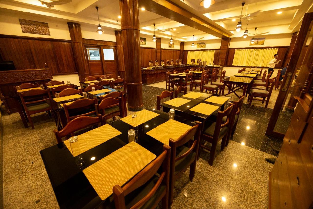 Hotel Guruvayur Darshan Dış mekan fotoğraf