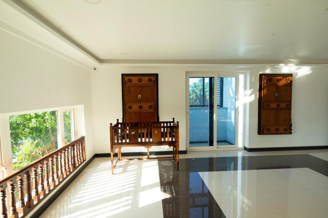 Hotel Guruvayur Darshan Dış mekan fotoğraf
