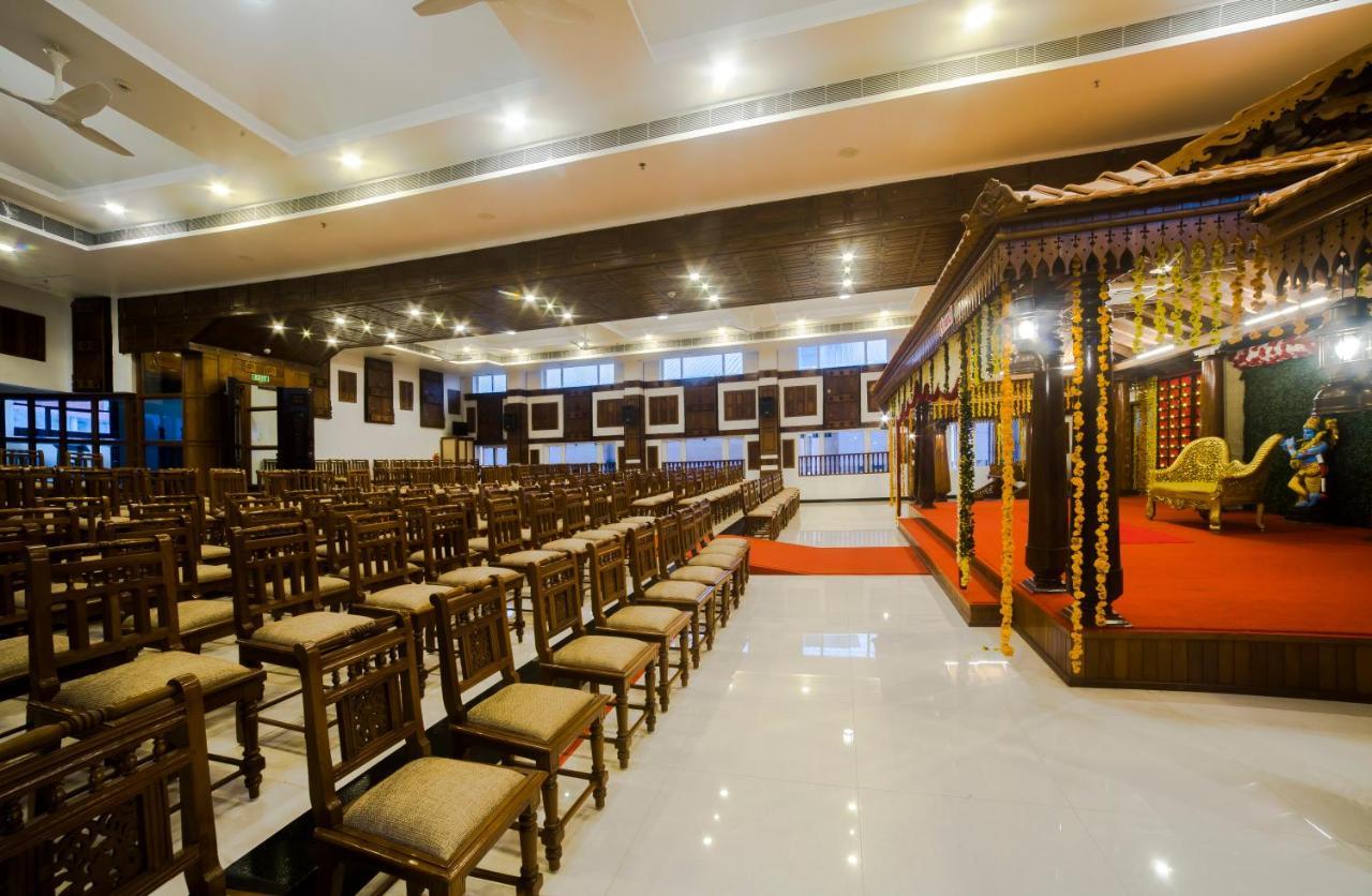 Hotel Guruvayur Darshan Dış mekan fotoğraf