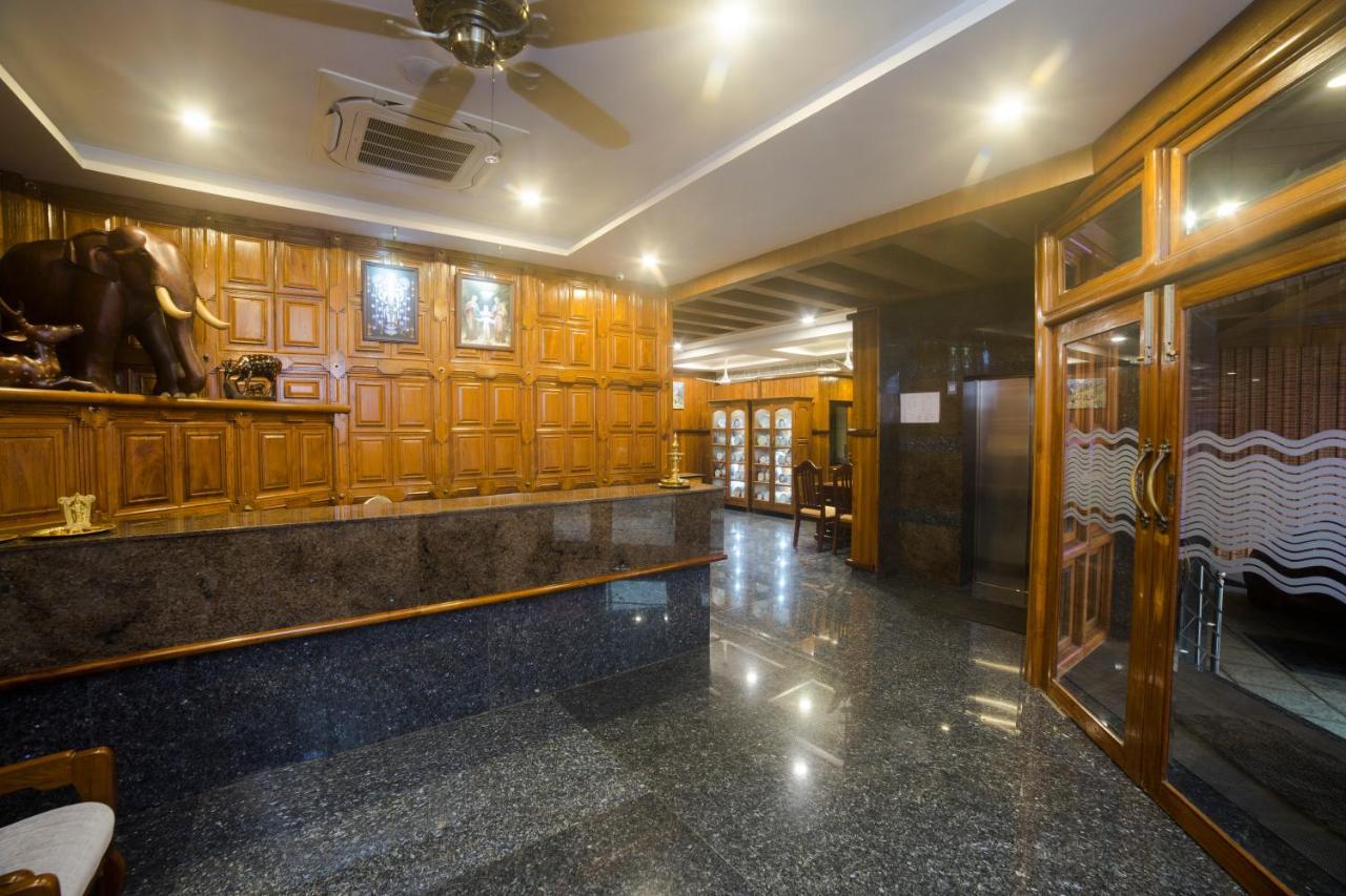 Hotel Guruvayur Darshan Dış mekan fotoğraf