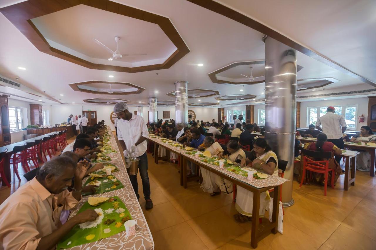 Hotel Guruvayur Darshan Dış mekan fotoğraf
