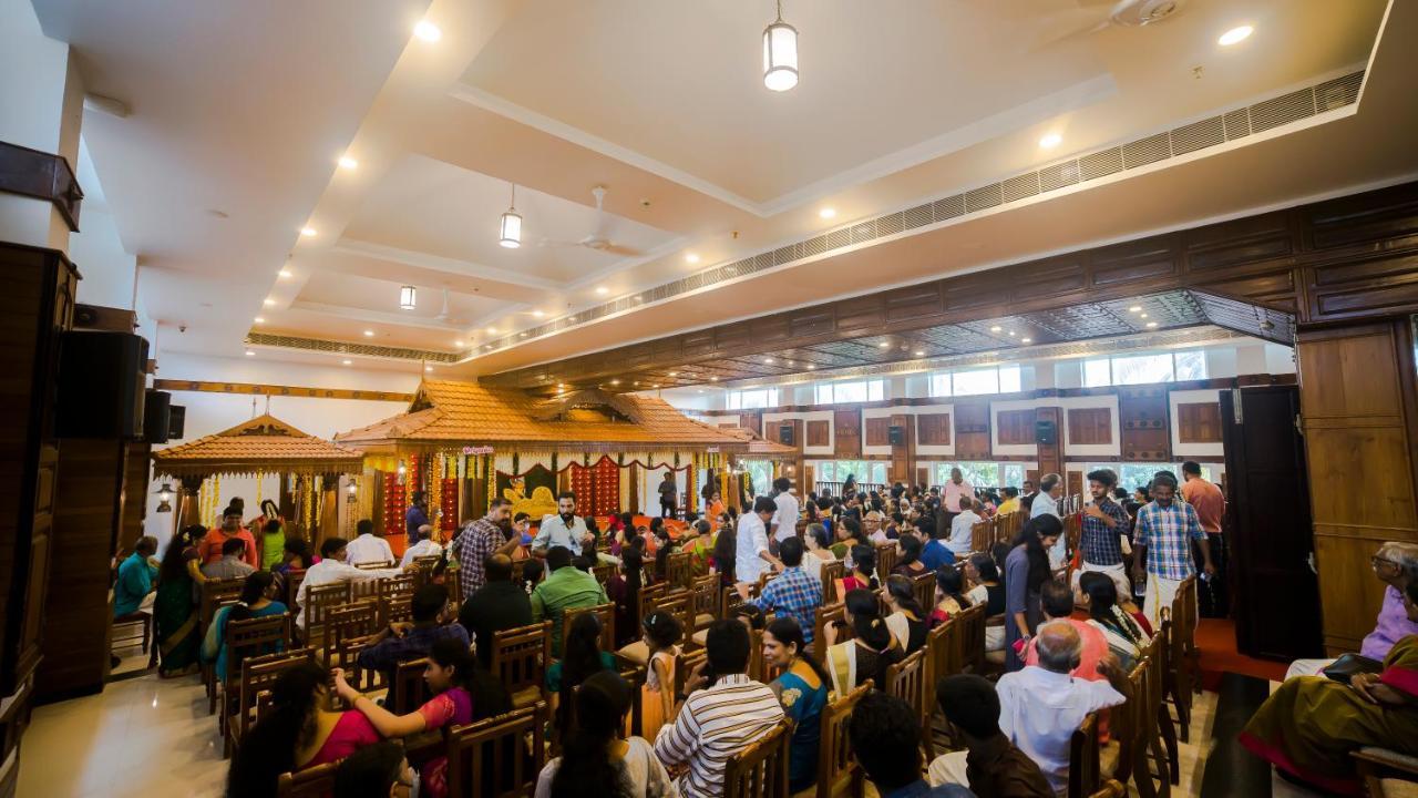 Hotel Guruvayur Darshan Dış mekan fotoğraf