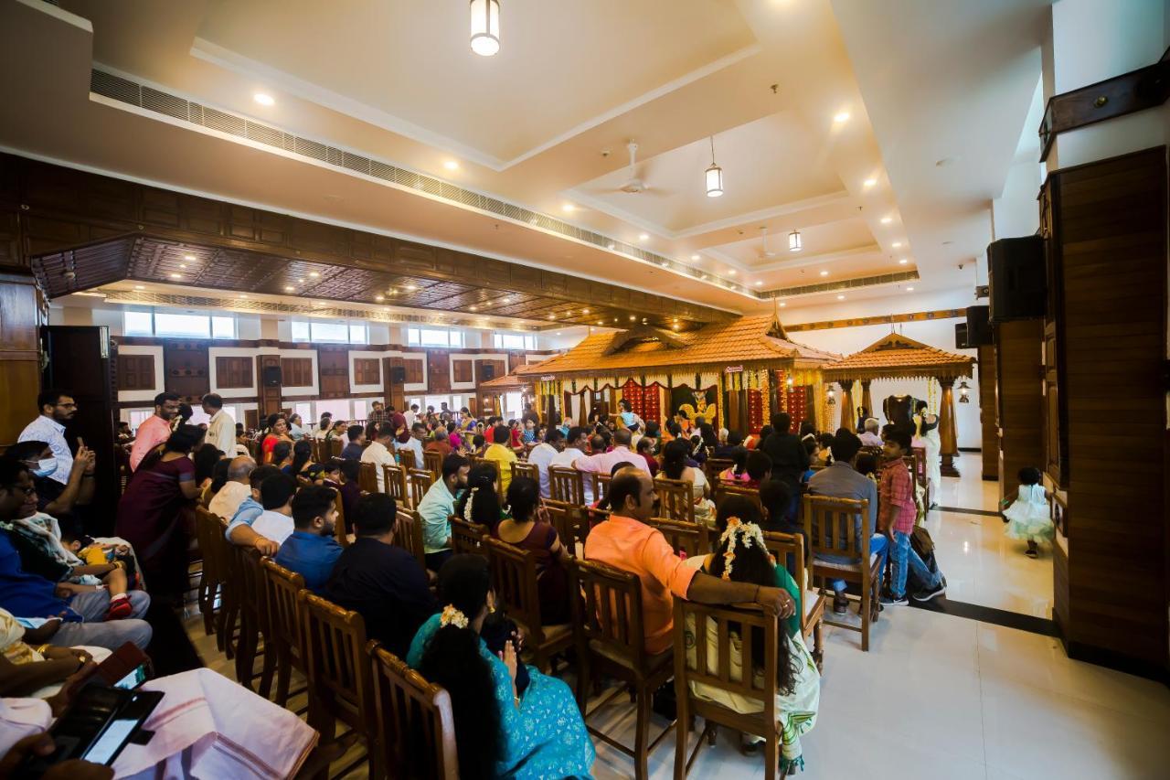 Hotel Guruvayur Darshan Dış mekan fotoğraf