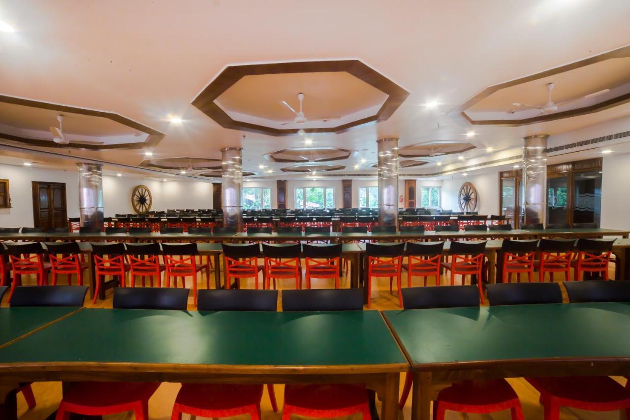 Hotel Guruvayur Darshan Dış mekan fotoğraf