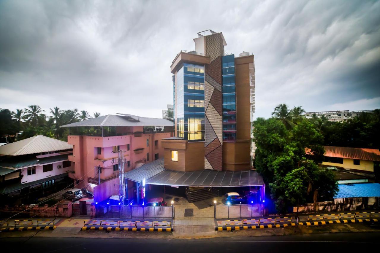 Hotel Guruvayur Darshan Dış mekan fotoğraf