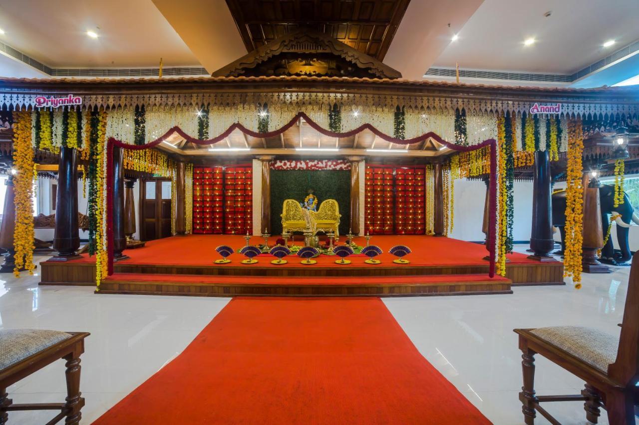 Hotel Guruvayur Darshan Dış mekan fotoğraf