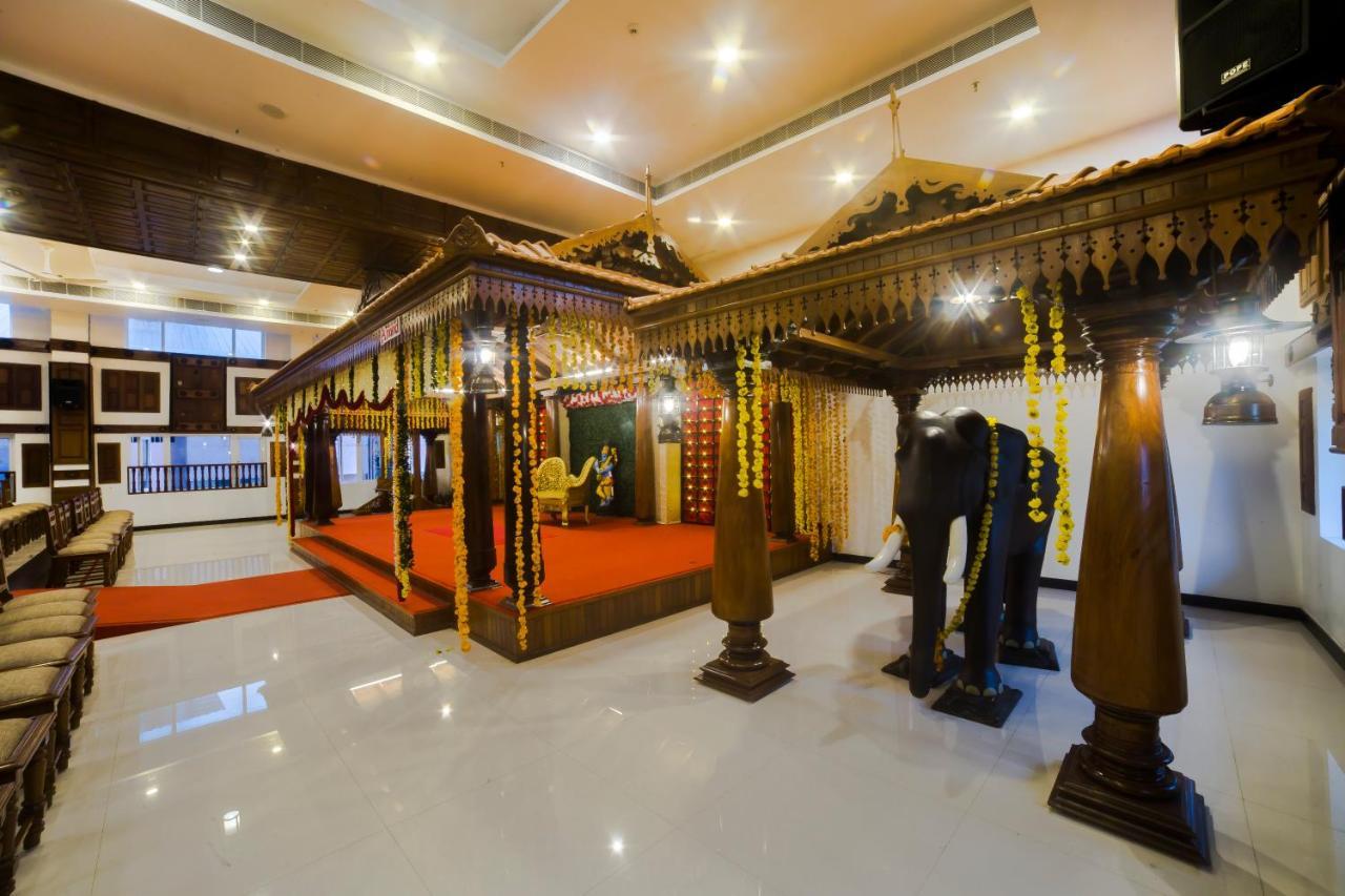 Hotel Guruvayur Darshan Dış mekan fotoğraf